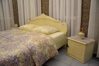 Гостевой дом Guest house Izumrudnyy Брест Просторный трехместный номер-1