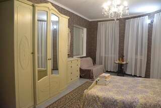 Гостевой дом Guest house Izumrudnyy Брест Просторный трехместный номер-6