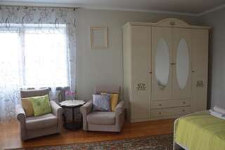 Гостевой дом Guest house Izumrudnyy Брест Трехместный номер-2